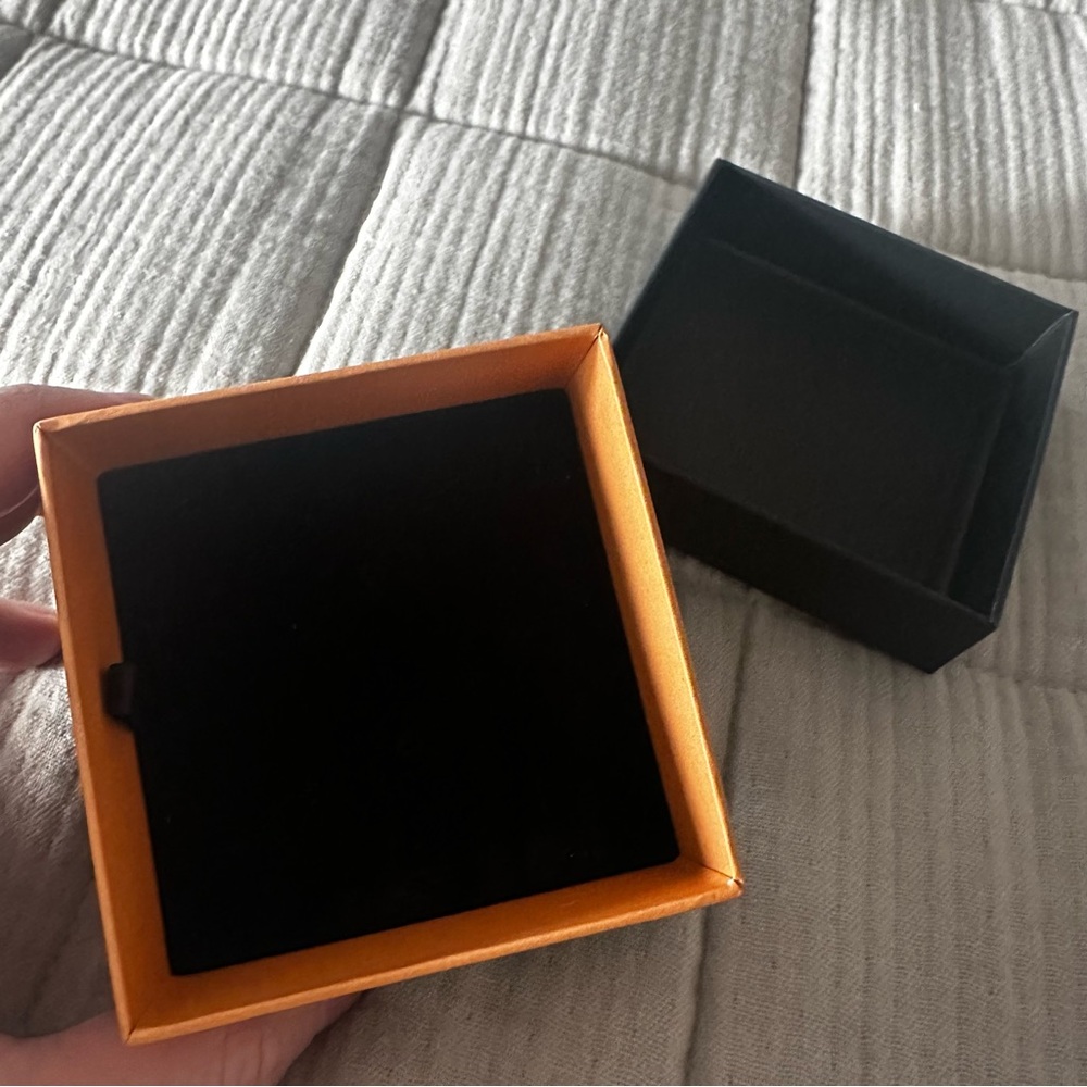 Box: Quince Jewelry Box - Picture 2 of 2